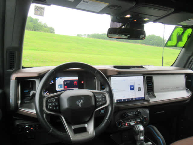 2022 Ford Bronco Outer Banks photo 6