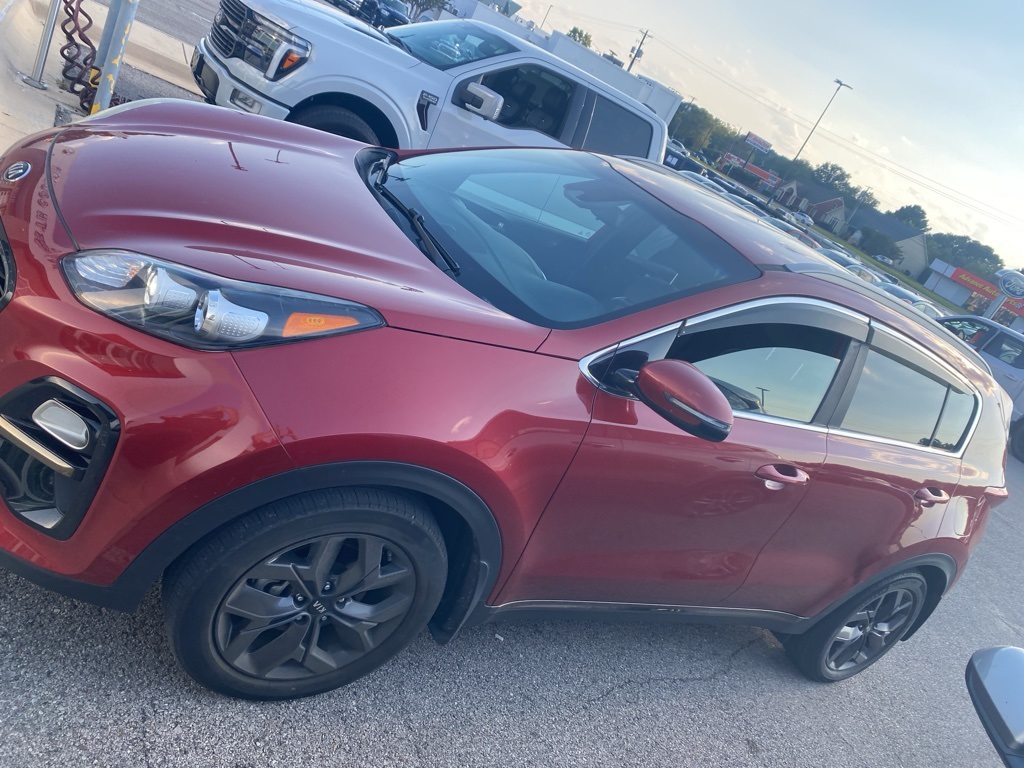 2020 Kia Sportage S photo 2