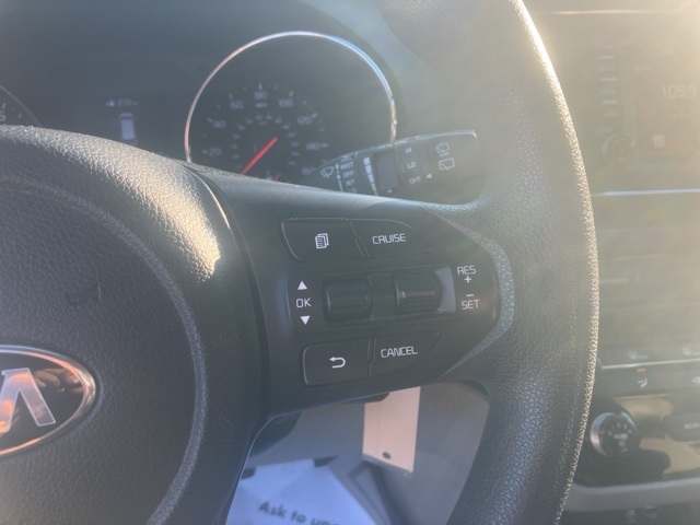 2021 Kia Sedona LX photo 22