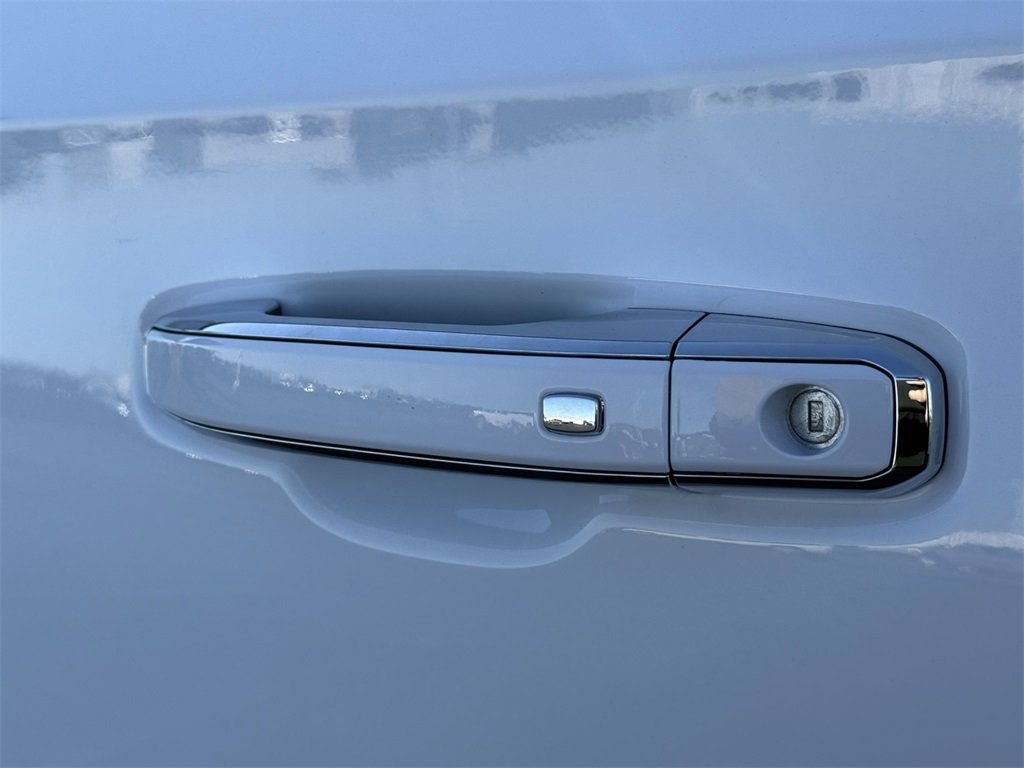 2026 GMC YUKON XL - Image 12