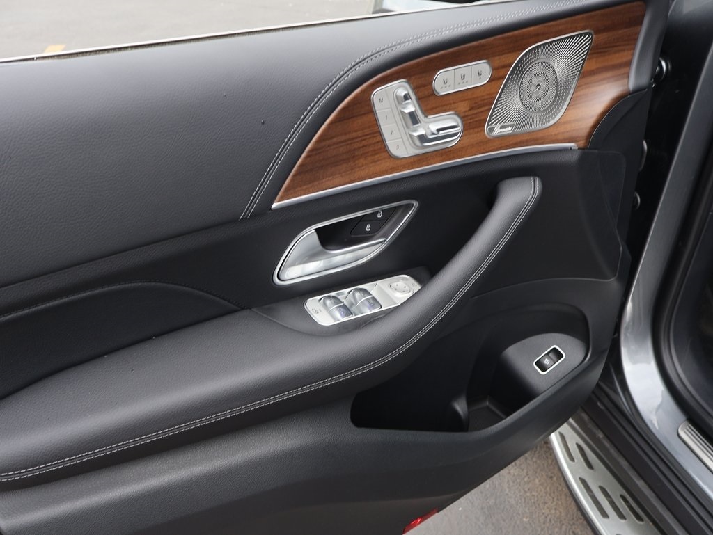 2025 Mercedes Benz GLS 580 4MATIC photo 26
