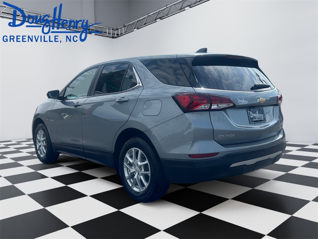 2023 Chevrolet Equinox LT photo 3