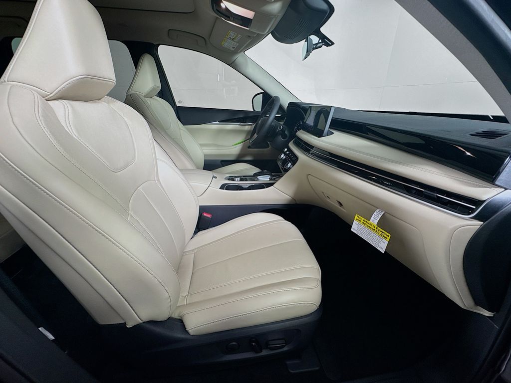 2025 Infiniti QX60 Pure AWD photo 27
