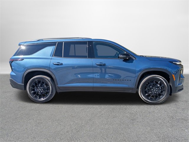 2026 Chevrolet Traverse photo 3