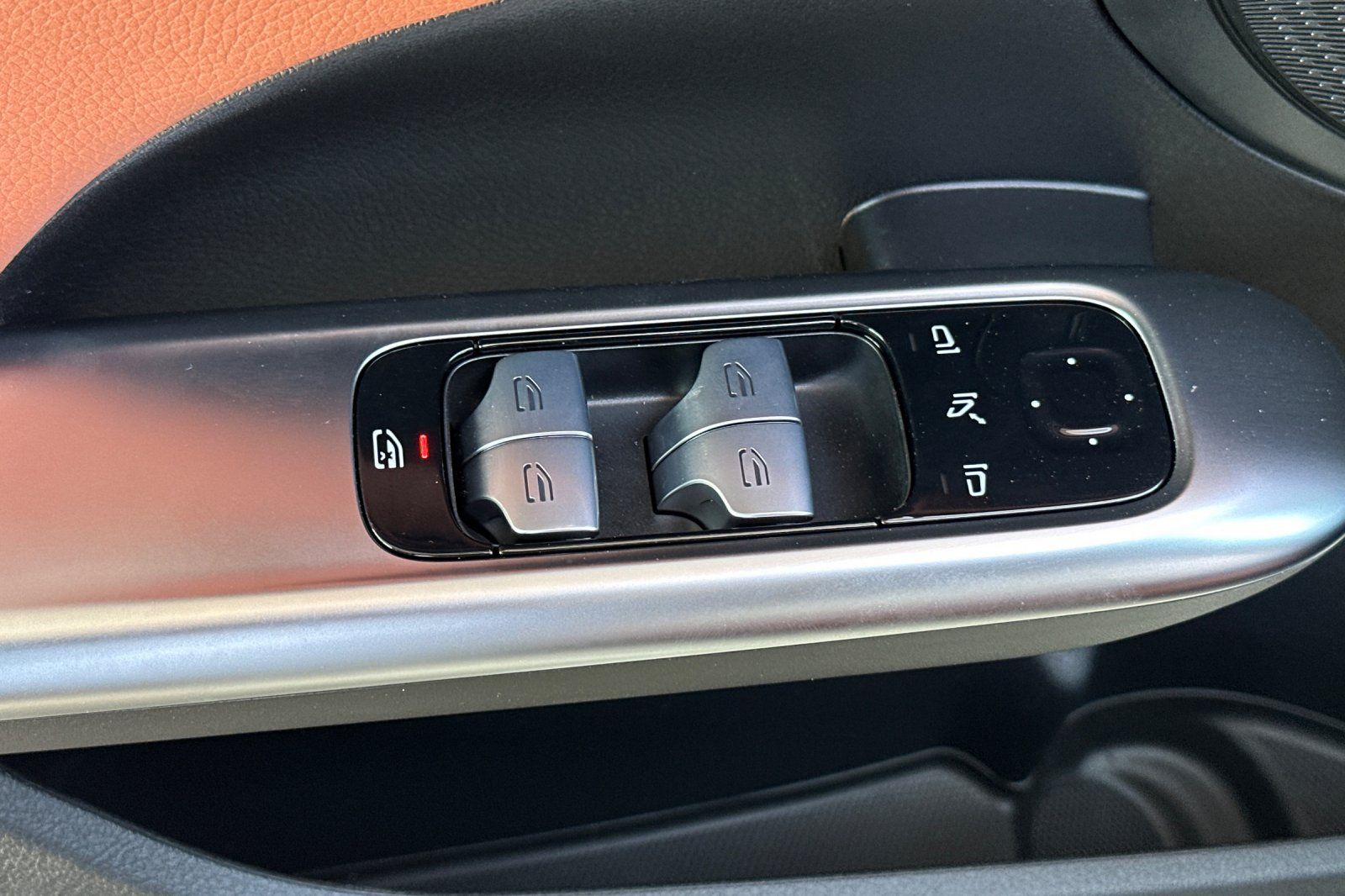 2025 Mercedes Benz C 300 photo 20