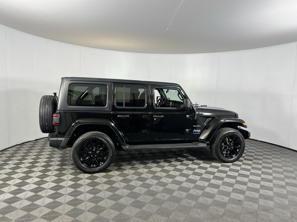 2022 Jeep Wrangler Unlimited Sahara 4xe photo 3