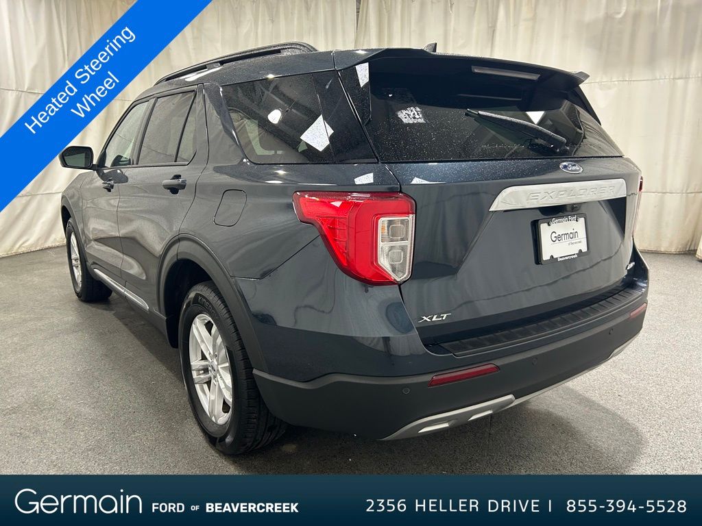 2023 Ford Explorer XLT photo 3