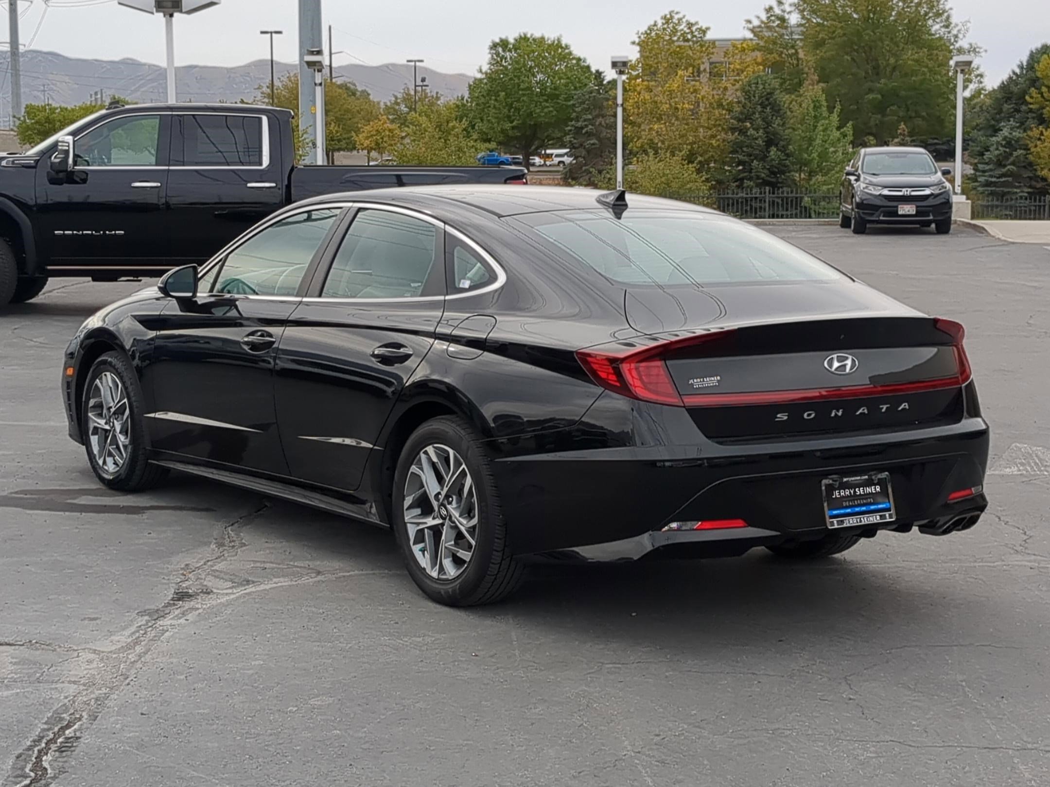 2020 Hyundai Sonata SEL photo 3