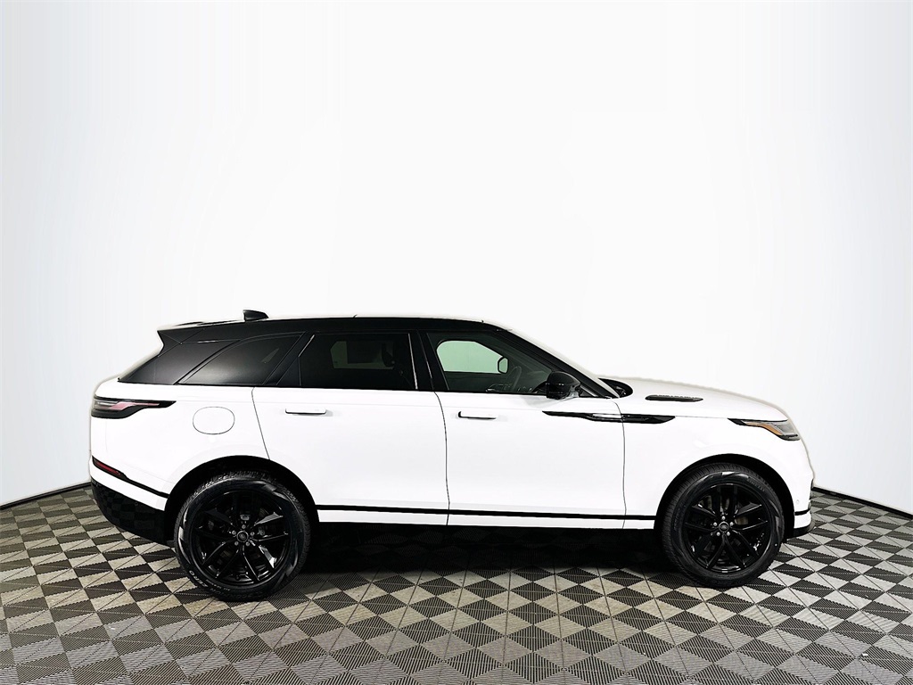 2026 Land Rover Range Rover Velar SE photo 3