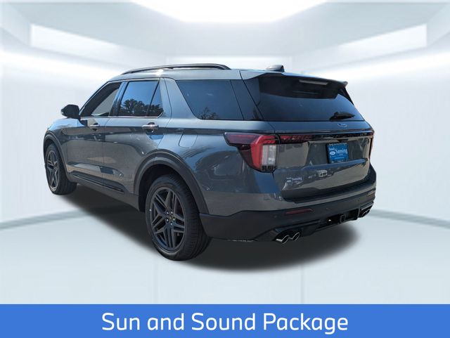 2025 Ford Explorer ST photo 2