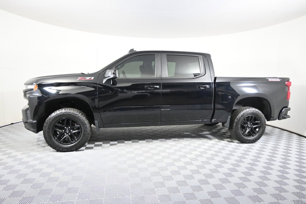 Used 2021 Chevrolet Silverado 1500 LT Trail Boss with VIN 3GCPYFELXMG407287 for sale in Forest Lake, Minnesota
