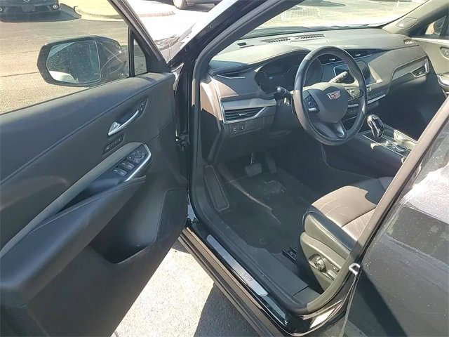 2023 Cadillac XT4 Premium Luxury photo 12
