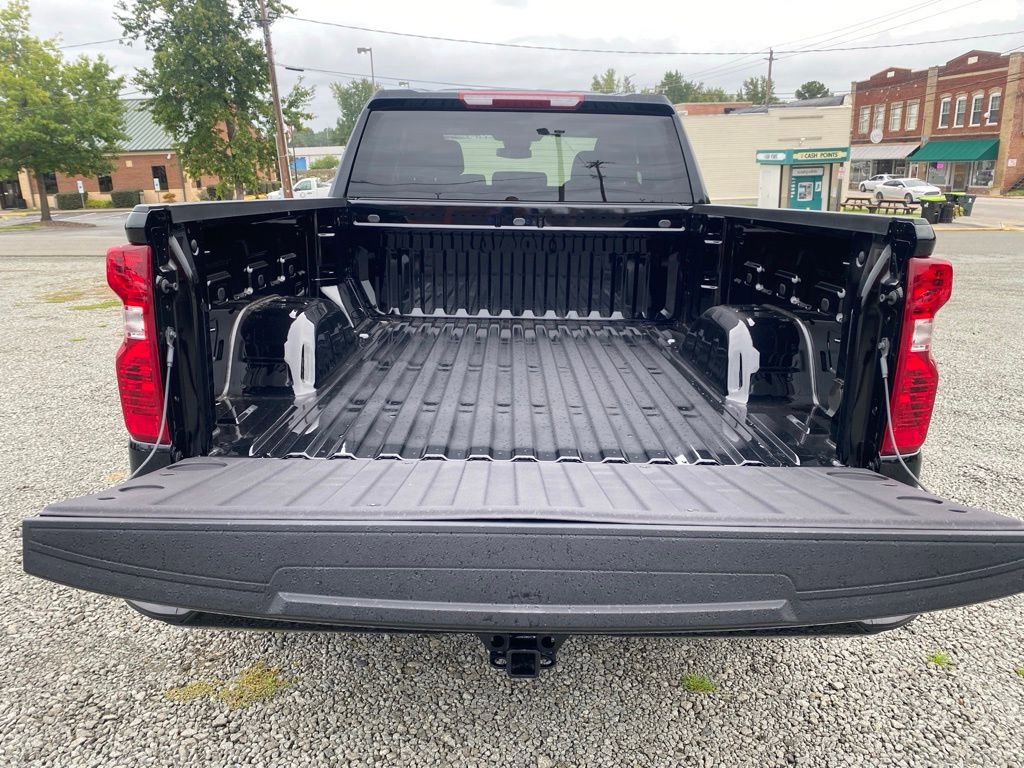 2024 Chevrolet Silverado 1500 Custom photo 14