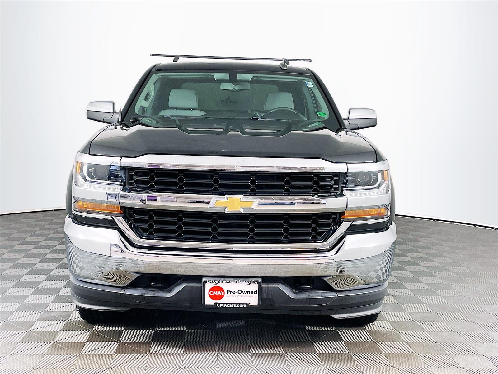 2018 Chevrolet Silverado 1500 LS photo 2