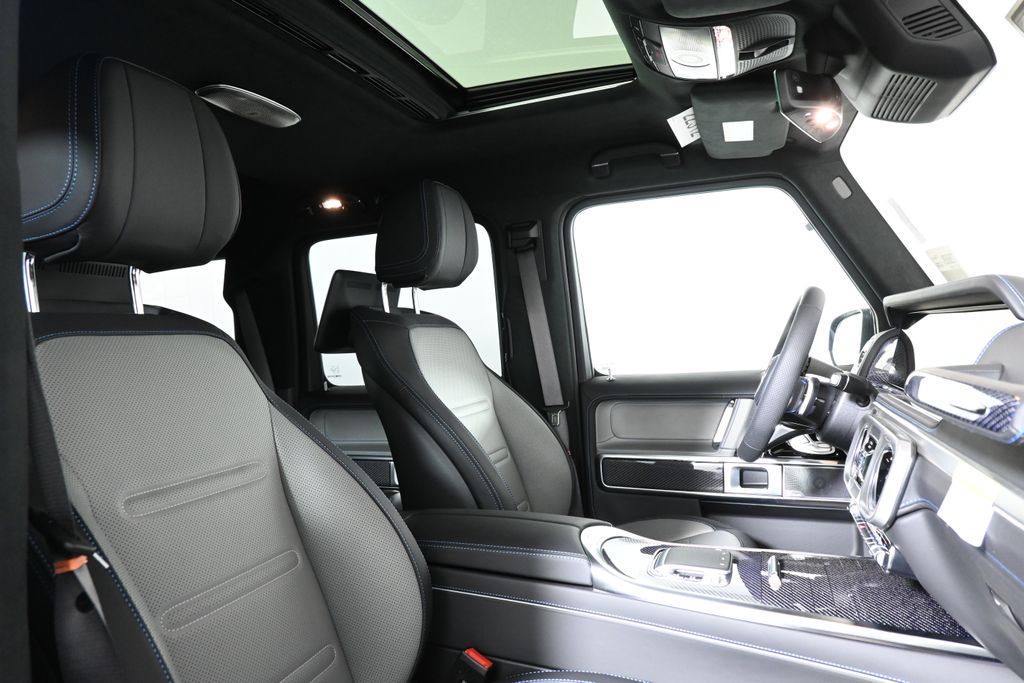 2025 Mercedes Benz G photo 22