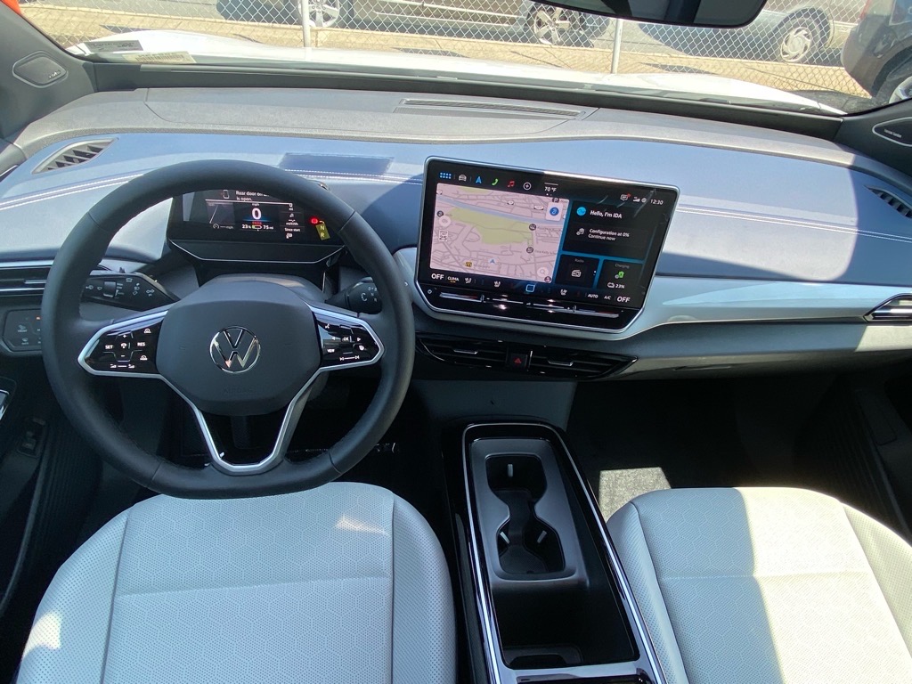 2025 Volkswagen ID.4 Pro Plus photo 7