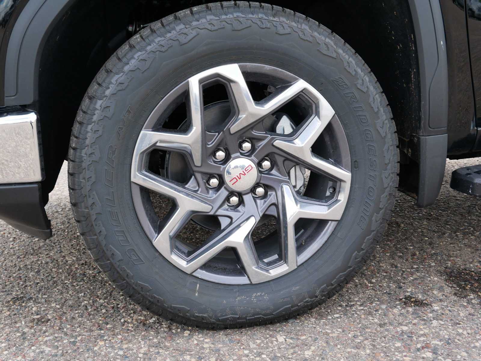 2025 Gmc Sierra SLT photo 9