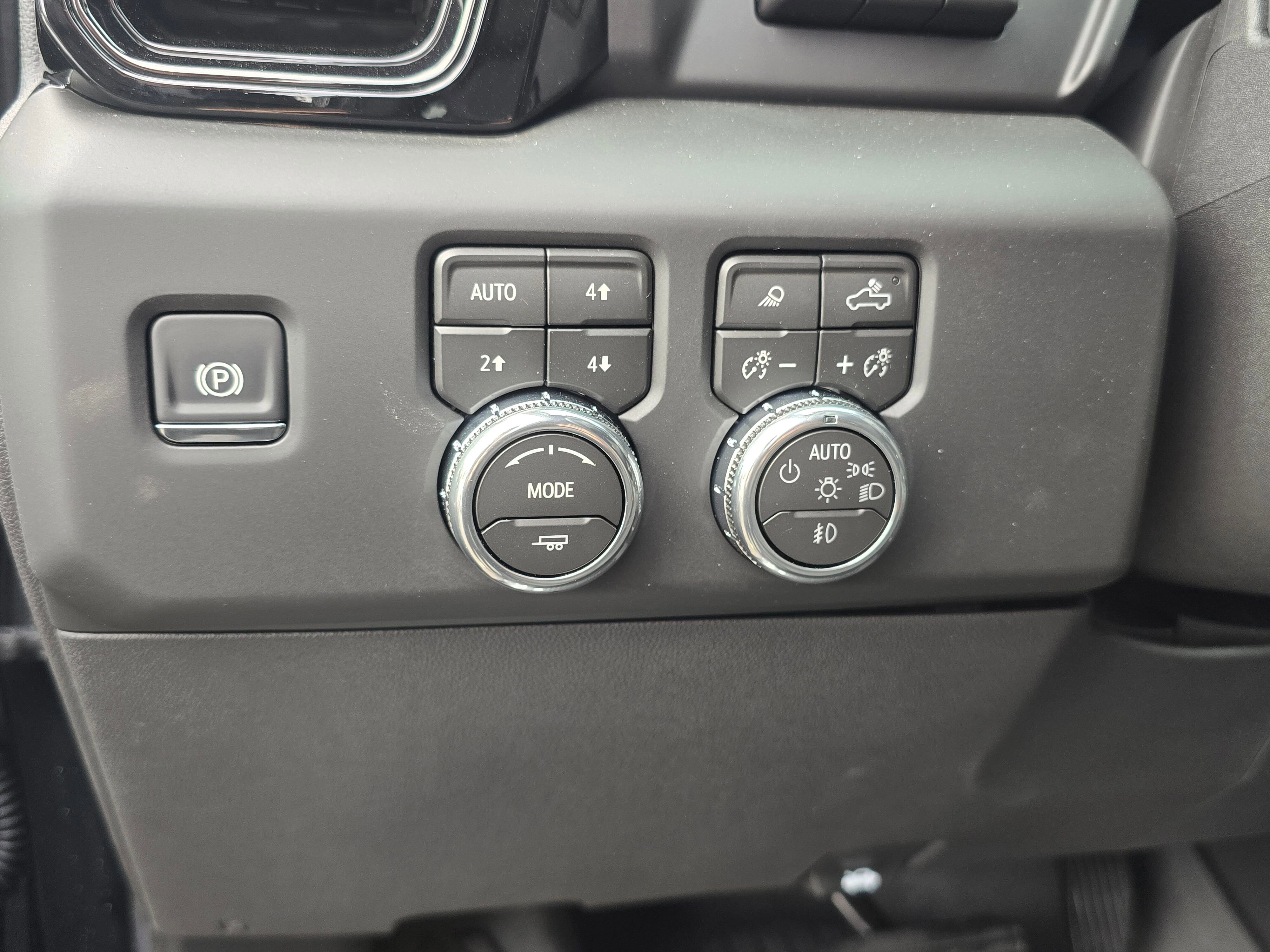 2026 Gmc Sierra AT4 photo 2