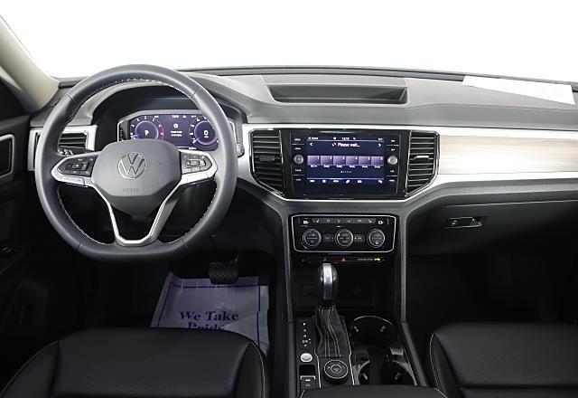2022 Volkswagen Atlas V6 SEL photo 2
