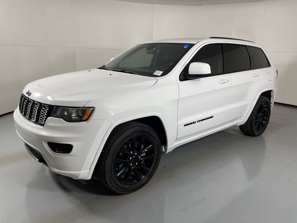 2020 Jeep Grand Cherokee Altitude photo 5