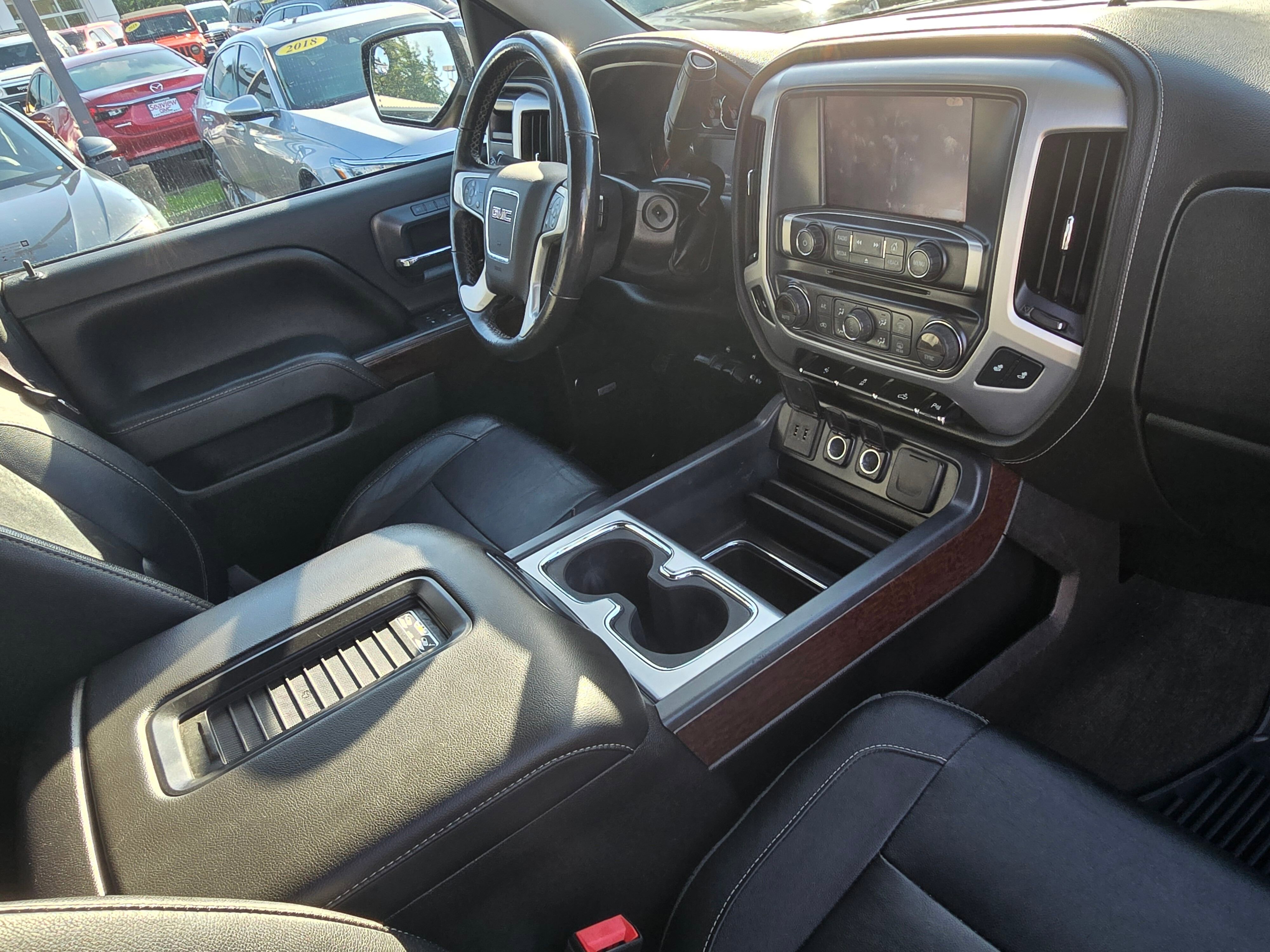 2016 Gmc Sierra 1500 SLT photo 2