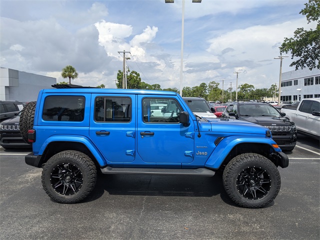 2022 Jeep Wrangler Unlimited Sahara 4xe photo 3