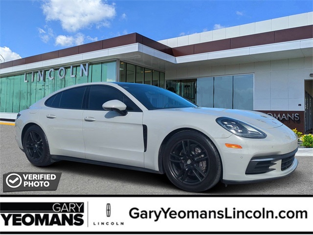 2018 Porsche Panamera Base