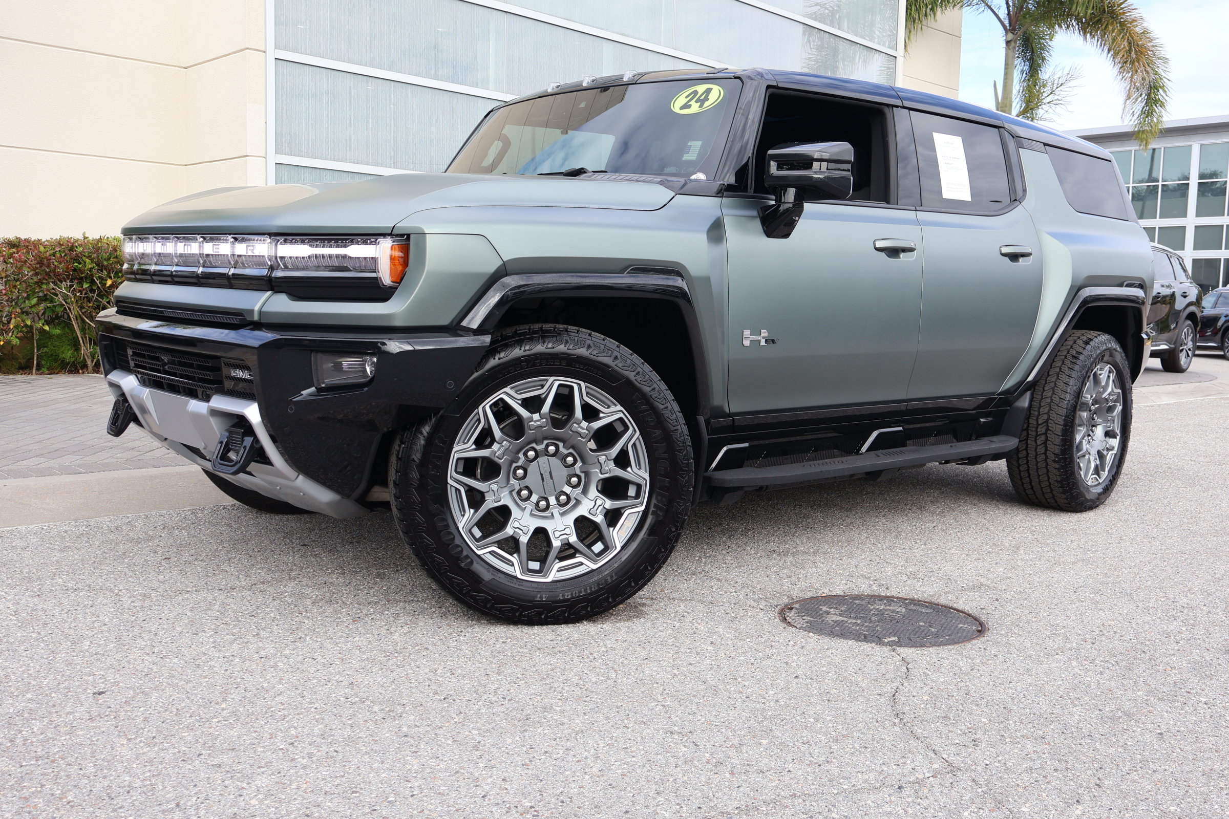 2024 GMC HUMMER EV