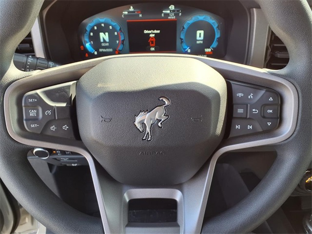 2025 Ford Bronco Base photo 15