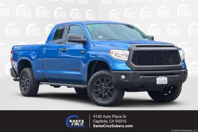 2016 Toyota Tundra SR5's photo