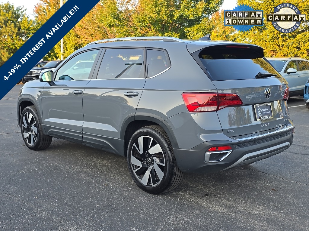 2024 Volkswagen Taos SEL photo 2