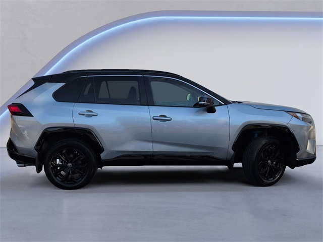 2024 Toyota RAV4 Hybrid XSE photo 3