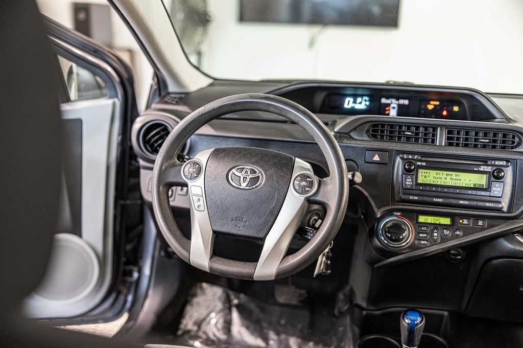 2014 TOYOTA PRIUS C - Image 34