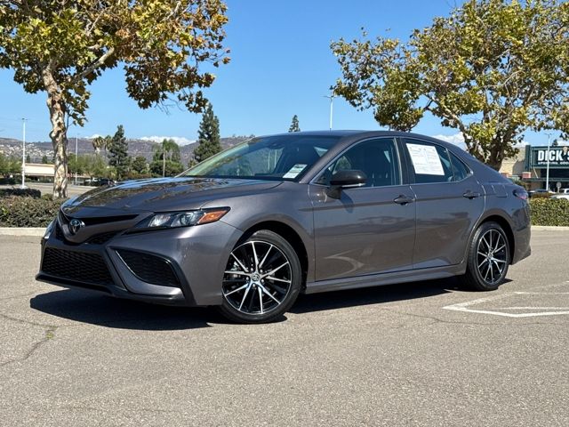 2024 Toyota Camry SE photo 2
