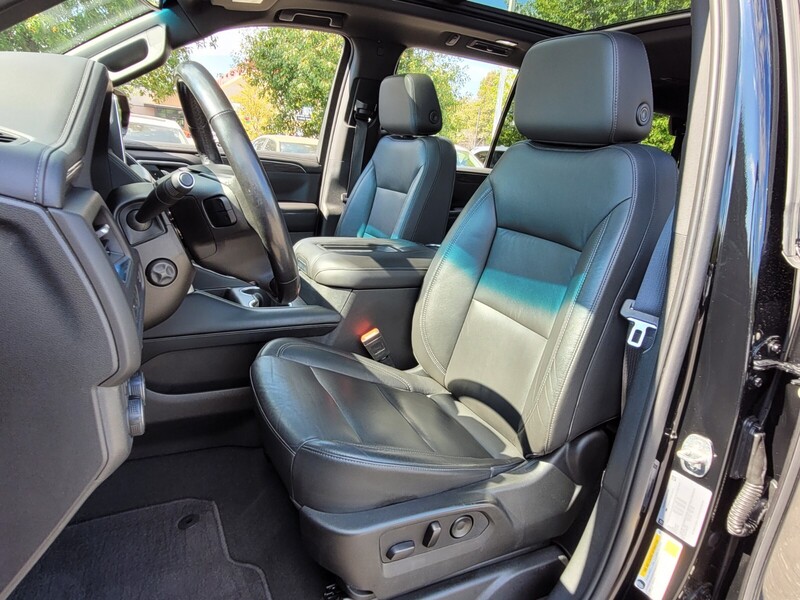 2021 Chevrolet Tahoe LT photo 2