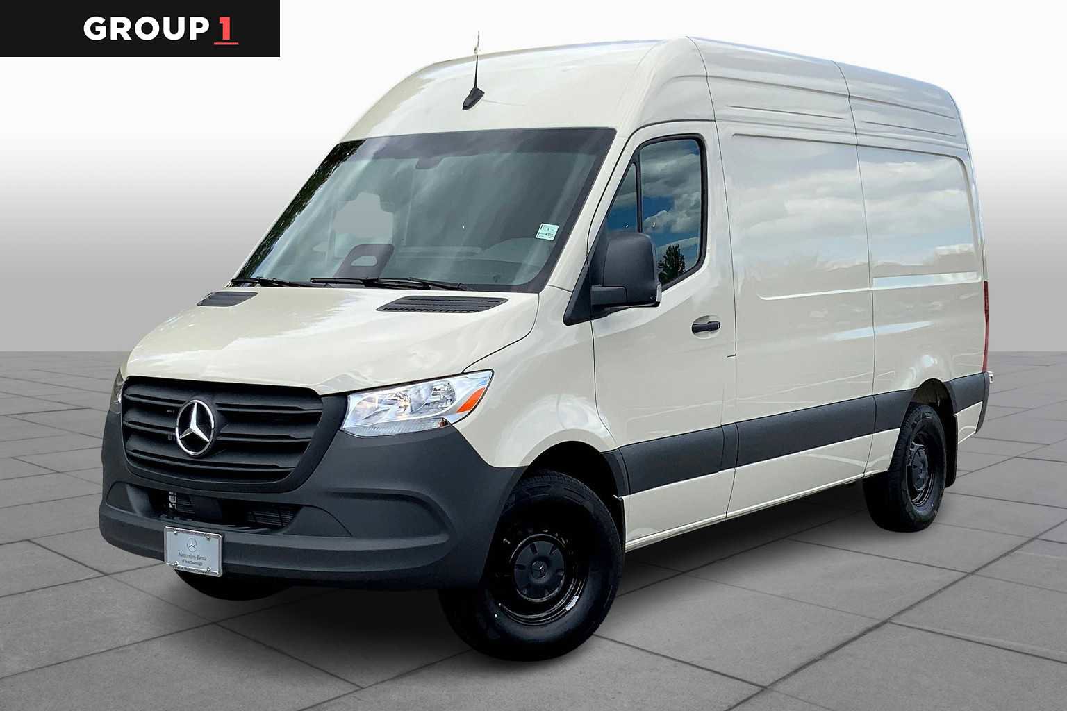 2025 Mercedes-Benz Sprinter Cargo Van Base's photo