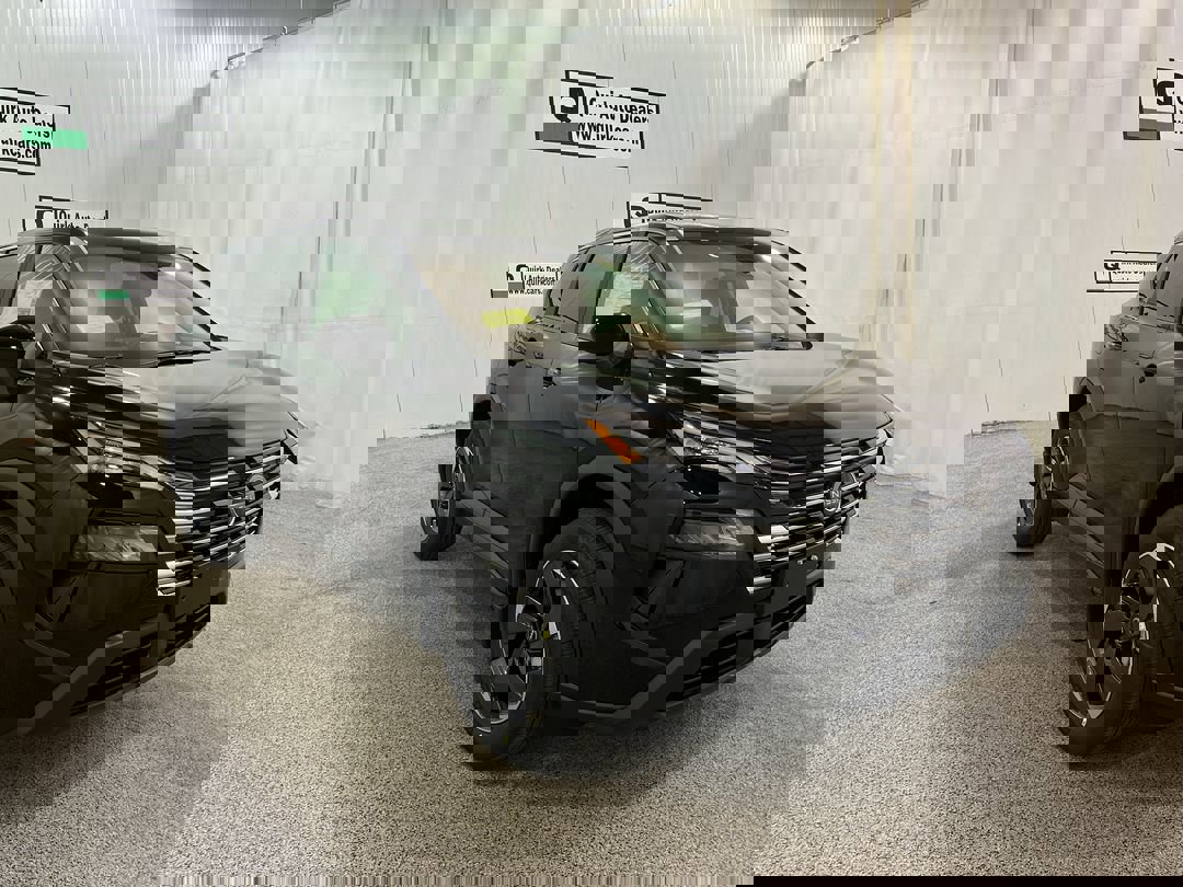 2026 Nissan Rogue SV's photo