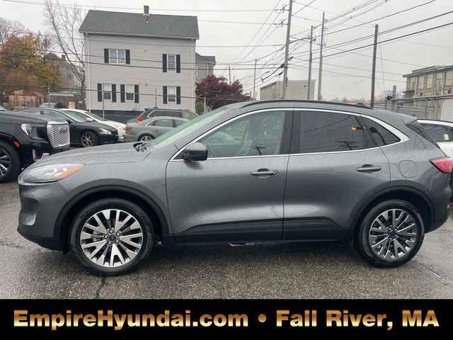2022 Ford Escape Titanium photo 9