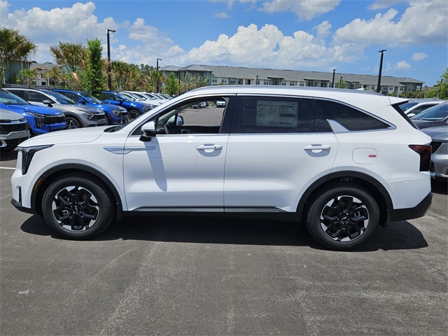 2025 Kia Sorento S photo 2