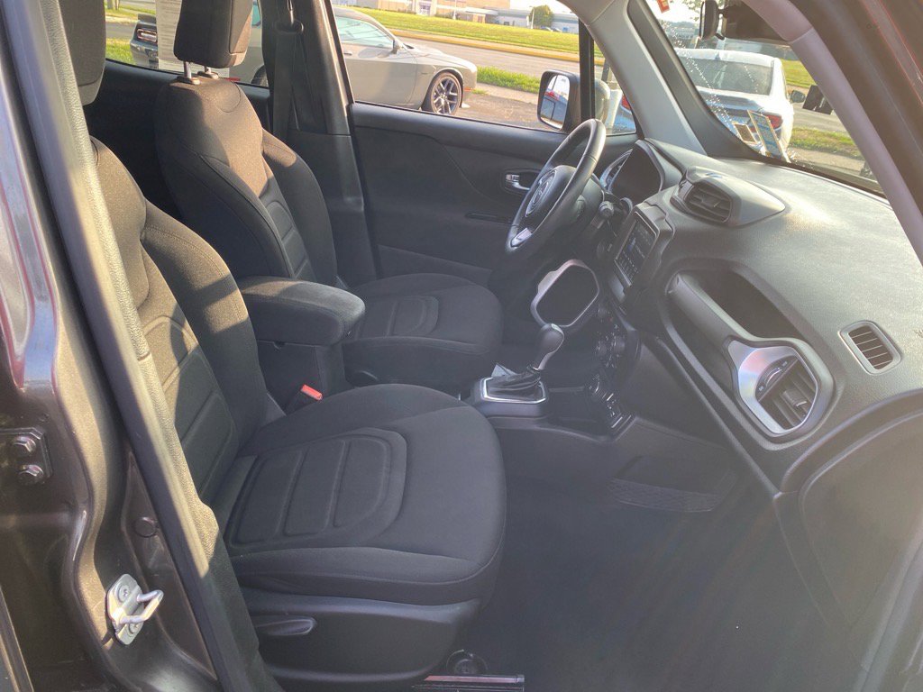 2021 Jeep Renegade Latitude photo 22
