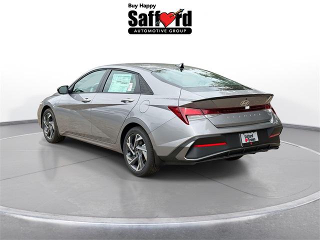 2025 Hyundai Elantra SEL Sport photo 4