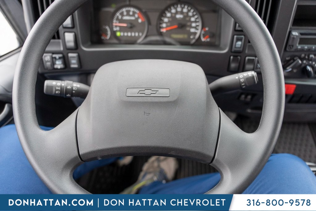 2025 Chevrolet Silverado photo 6