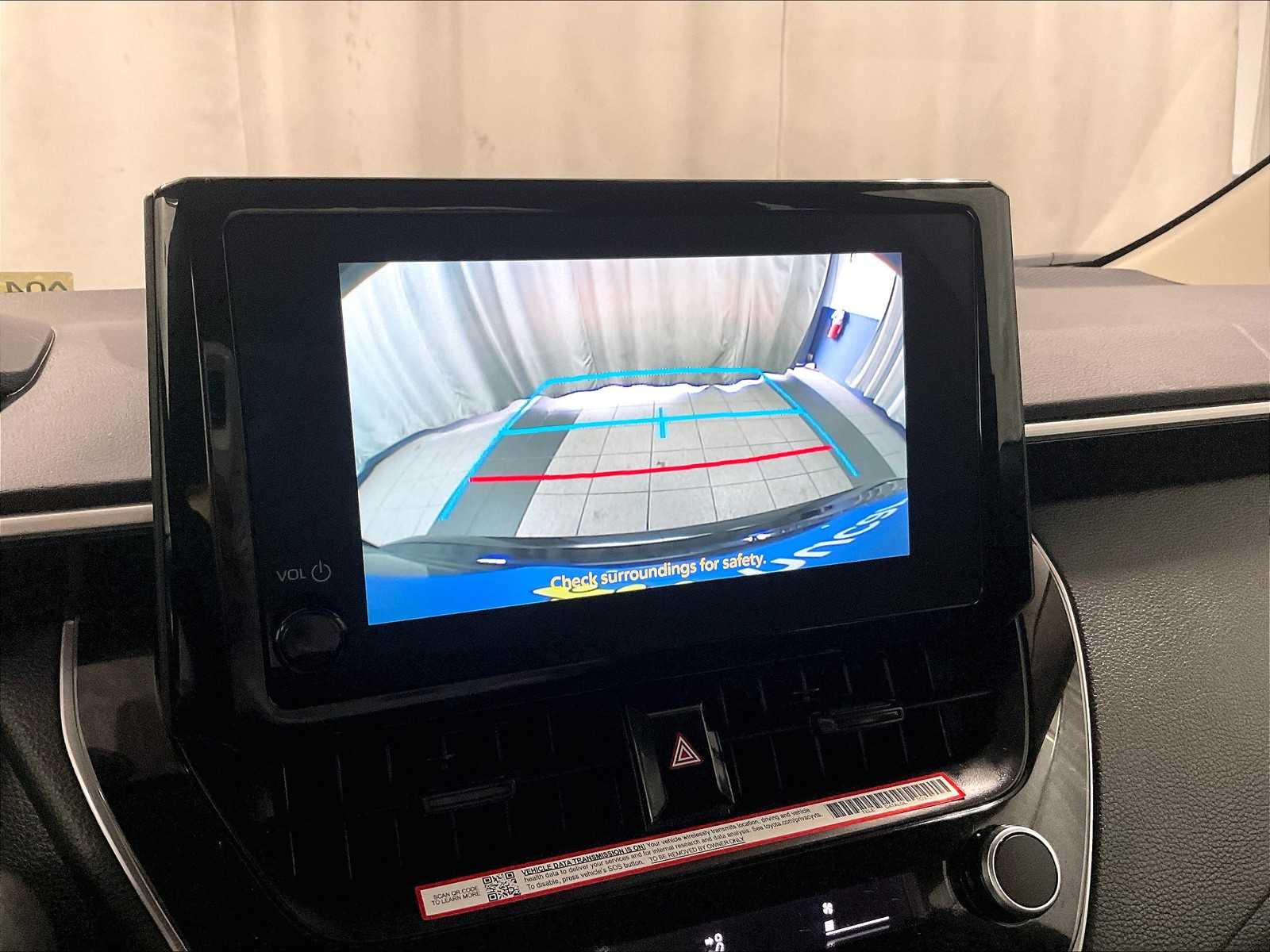 2025 Toyota Corolla LE photo 19
