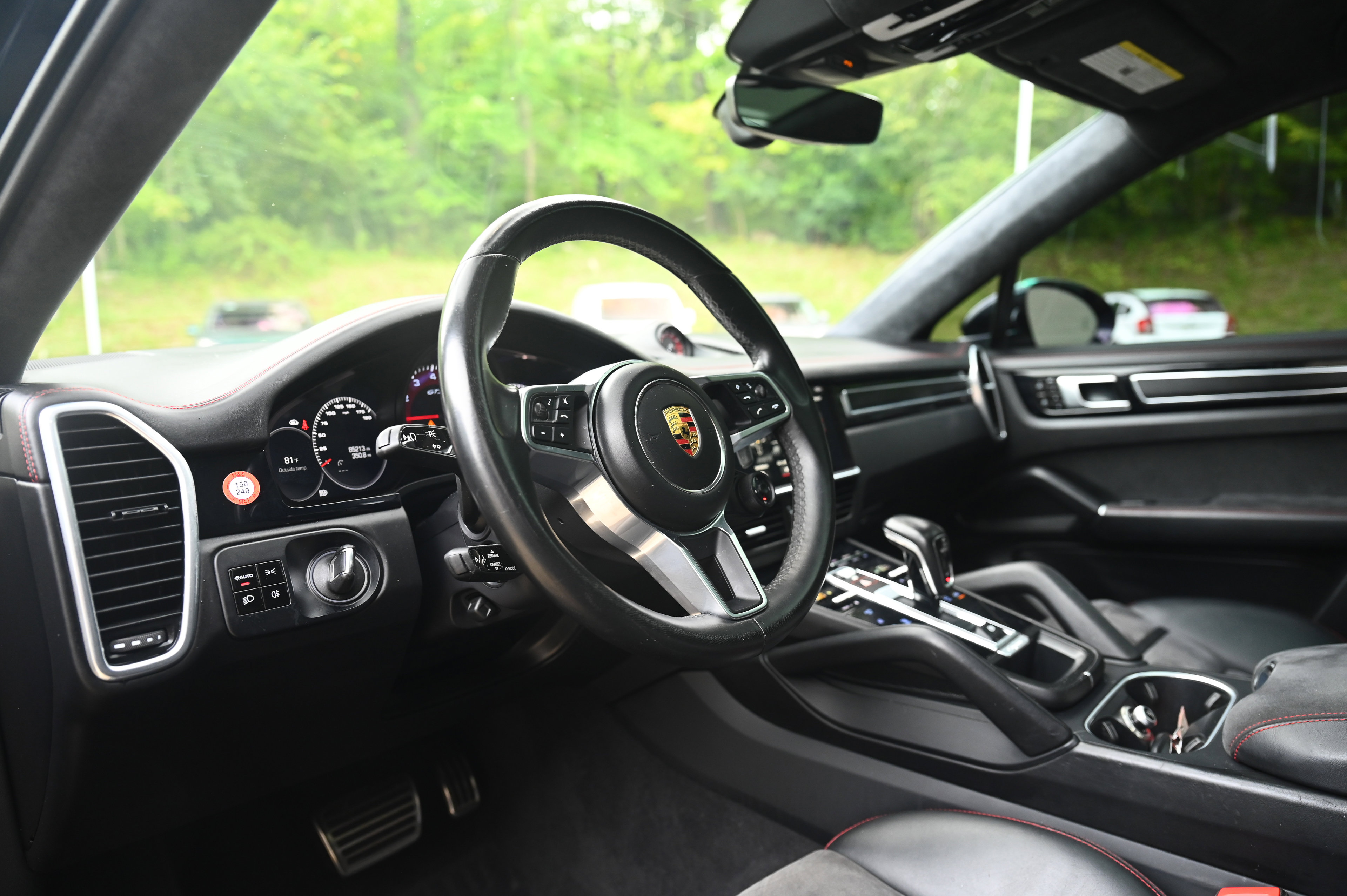 2021 Porsche Cayenne GTS Coupe photo 21