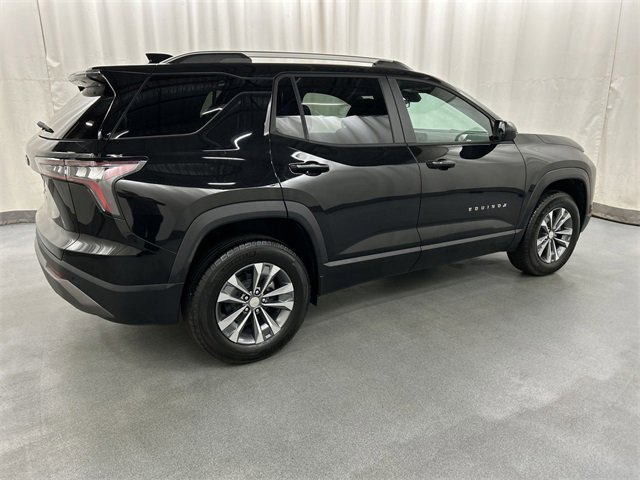 2026 Chevrolet Equinox LT photo 3