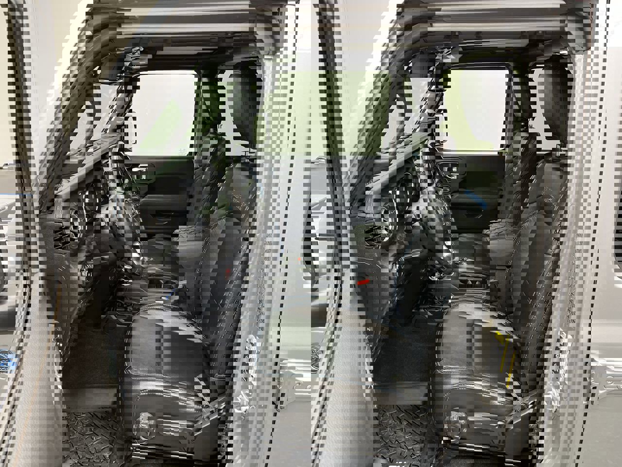 2021 Jeep Wrangler 4xe Unlimited Rubicon photo 3