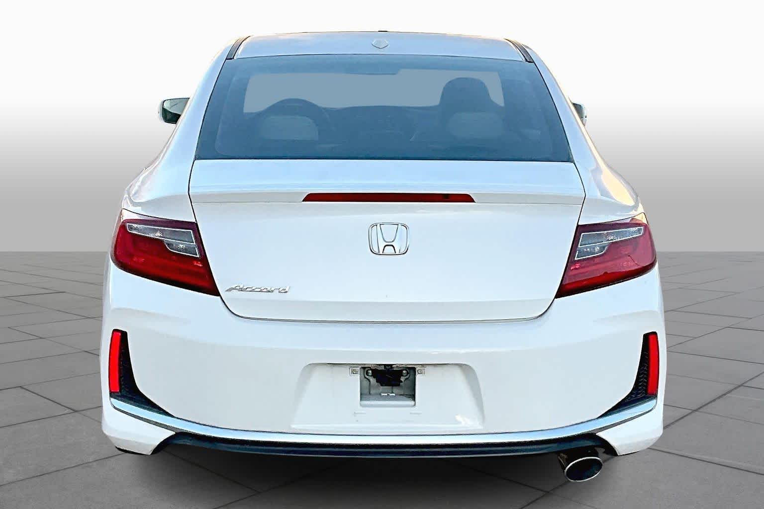 2016 Honda Accord EX-L photo 4