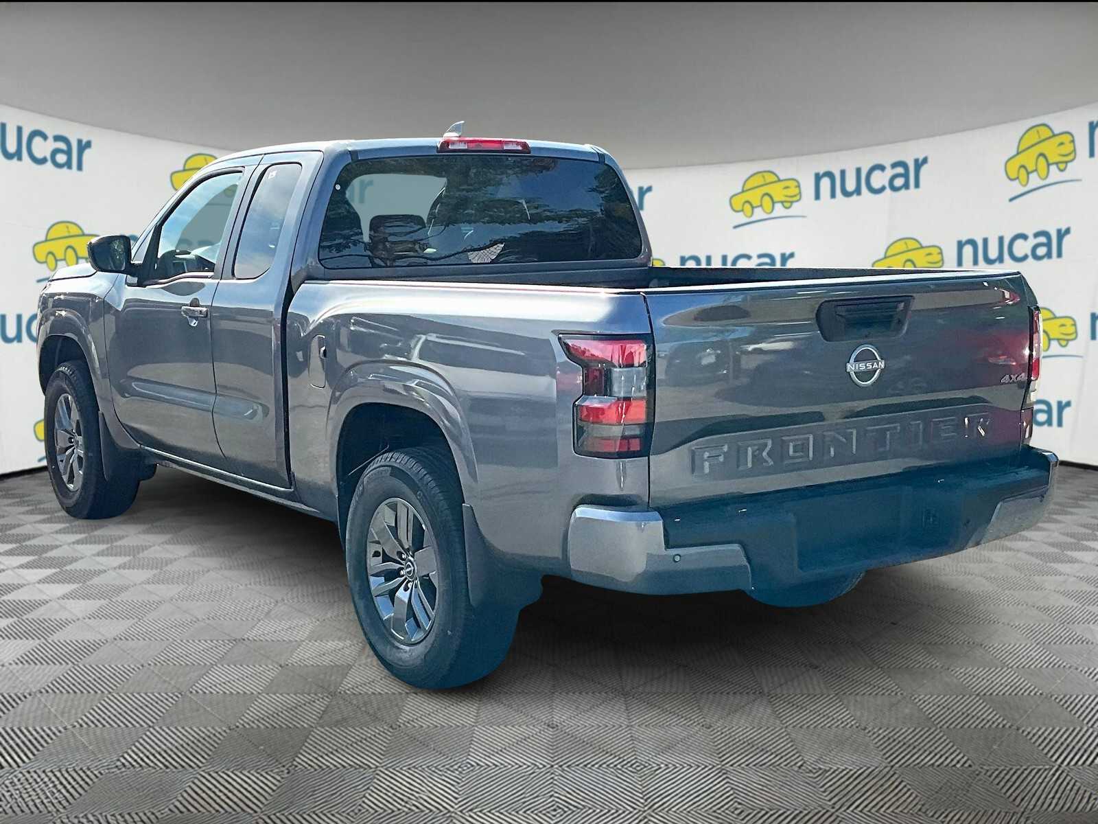 2025 Nissan Frontier SV photo 4