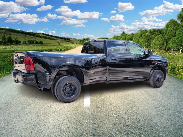 2025 Ram 3500 Limited photo 4