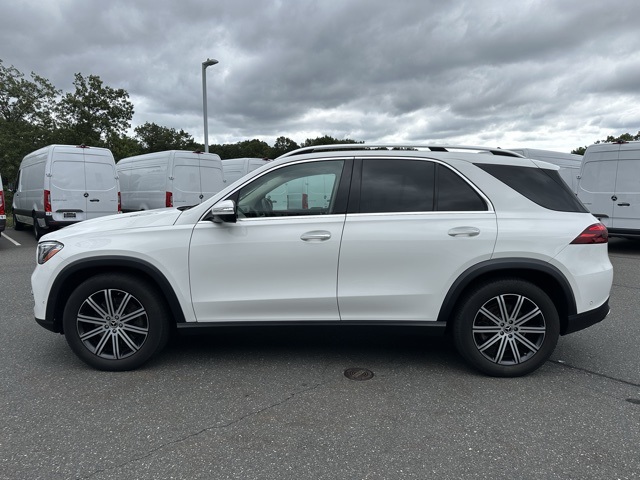 2024 Mercedes Benz GLE 450 4MATIC photo 2